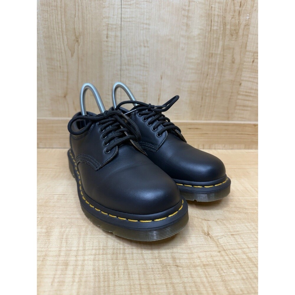 Doc Marten's 8053 Nappa Leather Shoe (MENS Size 5) Traditional 5 Eyelet